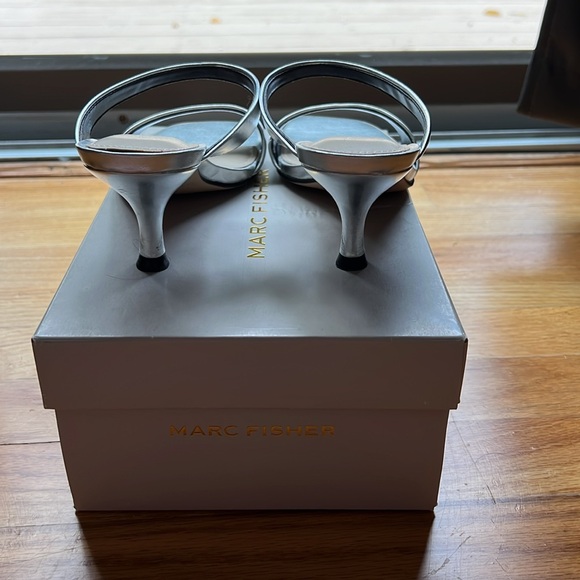 Marc Fisher Sandals - Picture 4 of 6